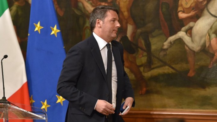 Italy`s Renzi signals willingness to ditch push for early vote 